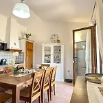 La Dolce Vila